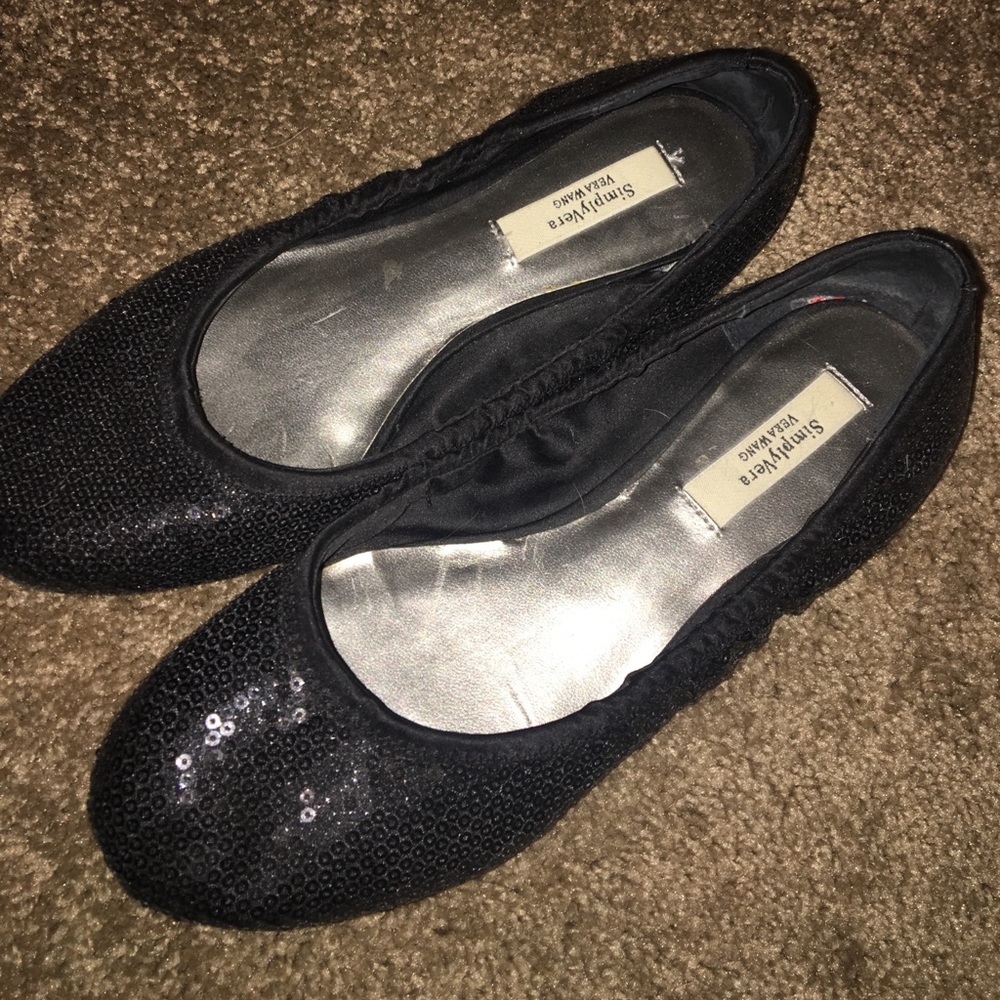 Vera Wang flats in size 6.5